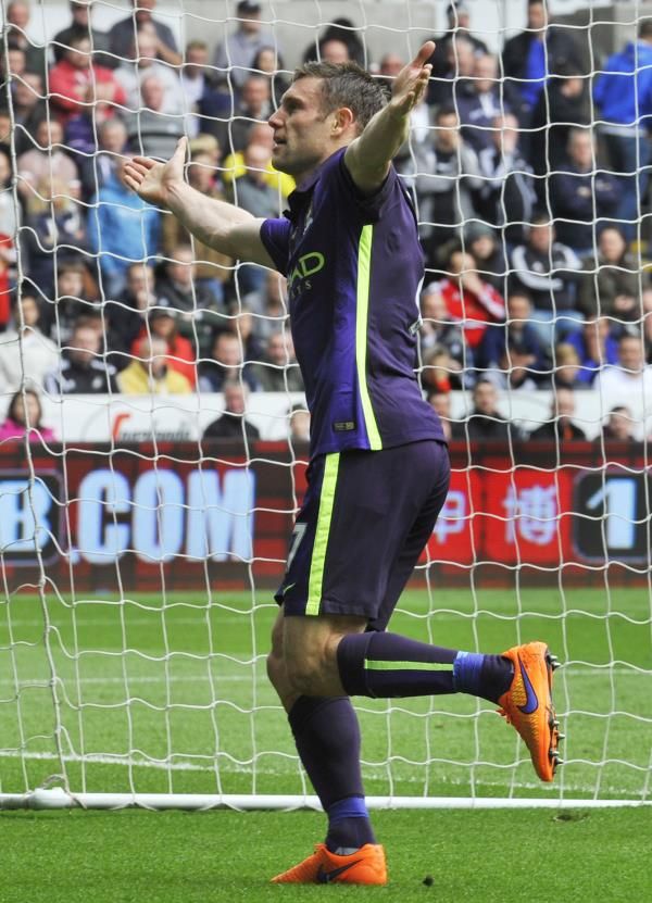 2015-05-18t172908z_74971748_mt1aci13743134_rtrmadp_3_football_reuters