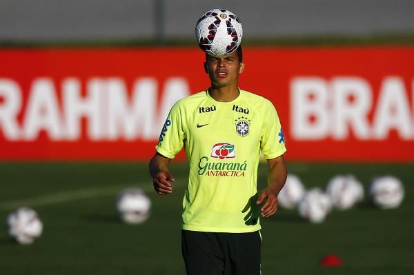 2015-06-04t210840z_749232633_gf10000117626_rtrmadp_3_copaamerica-brazil_reuters
