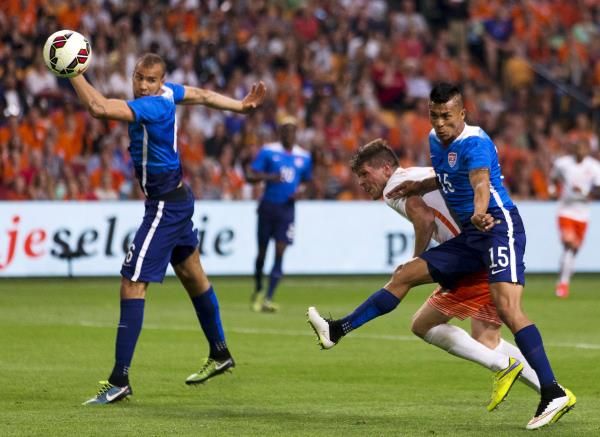 2015-06-05t194620z_2069370546_gf10000118612_rtrmadp_3_soccer-friendly_reuters