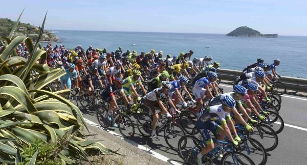 2015-05-10t160112z_1267897926_lr2eb5a18hpf1_rtrmadp_3_italy-giro_reuters