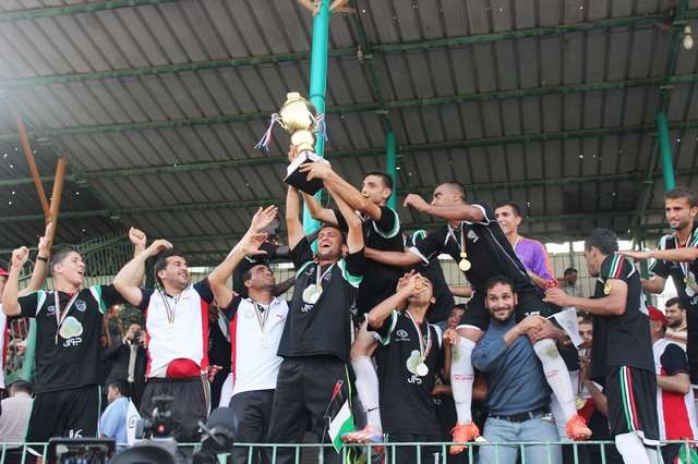 فرحة الشجاعية بالكاس والتتويج