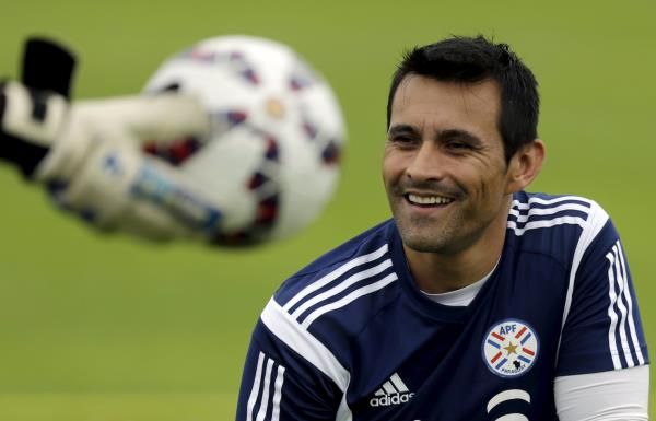 2015-05-26t172040z_1617173784_gf10000108099_rtrmadp_3_copaamerica-paraguay-training_reuters