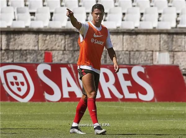 ?i=epa%2fsoccer%2f2015-06%2f2015-06-02%2f2015-06-02-04779941_epa