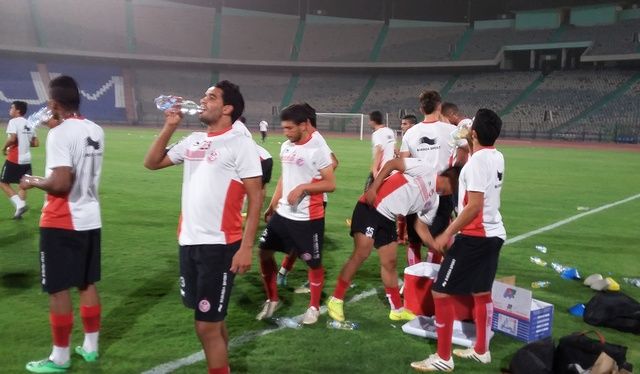 من تدريبات المنتخب الأولمبي التونسي .