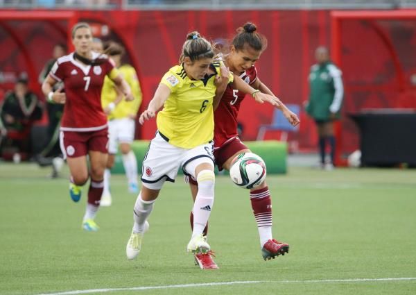 2015-06-09t211547z_1505075077_nocid_rtrmadp_3_soccer-women-s-world-cup-colombia-at-mexico_reuters