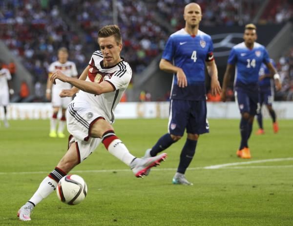 2015-06-10t191957z_1854868810_lr1eb6a1hoz6i_rtrmadp_3_soccer-friendly-germany_reuters