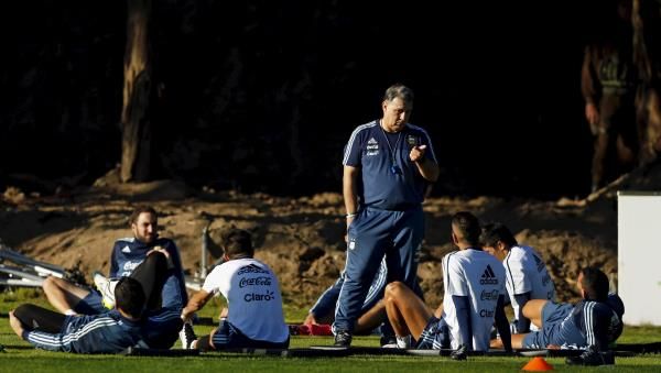 2015-06-09t213413z_1074648704_gf10000122283_rtrmadp_3_soccer-copa_reuters