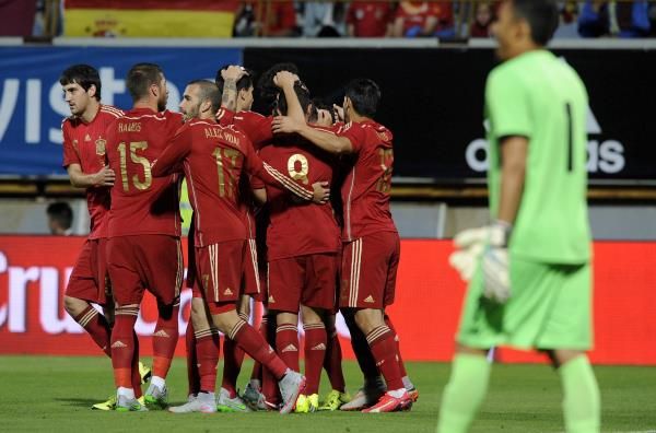 2015-06-11t202957z_1253517295_gf10000124586_rtrmadp_3_soccer-friendly-spain_reuters