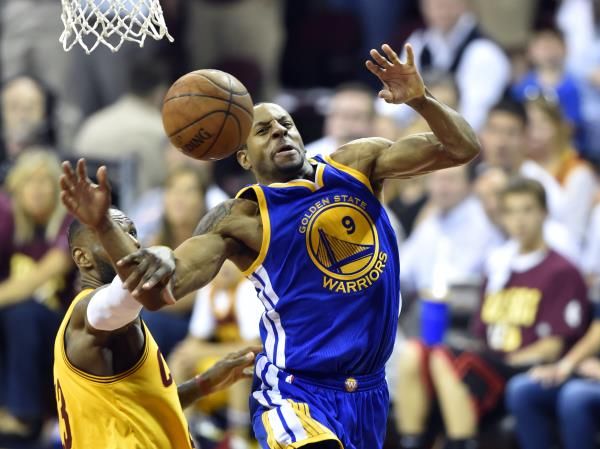 2015-06-12t032520z_281327399_nocid_rtrmadp_3_nba-playoffs-golden-state-warriors-at-cleveland-cavaliers_reuters