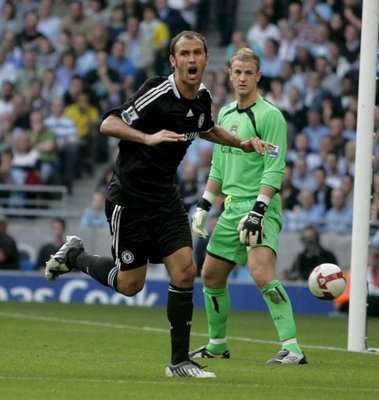 كارفالهو ينطلق فرحا بعد إحراز هدف التعادل في مرمى المان سيتي