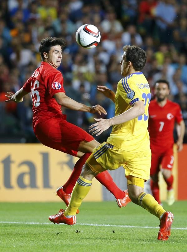 2015-06-12t162158z_1815775628_lr1eb6c19gbjf_rtrmadp_3_soccer-euro_reuters