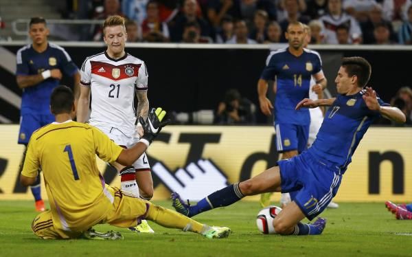 2014-09-03t193711z_1681698661_lr1ea931ihprj_rtrmadp_3_soccer-europe-friendly_reuters