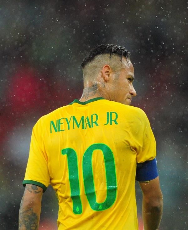 2015-06-11t025758z_890697654_gf10000123486_rtrmadp_3_soccer-friendly_reuters