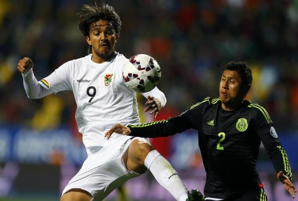 2015-06-12t235516z_1135892832_tb3eb6c1uftpc_rtrmadp_3_soccer-copa-m2_reuters