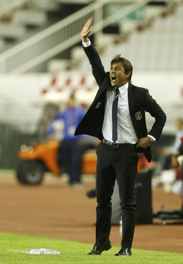 2015-06-12t200726z_1297292250_lr1eb6c1jw3oy_rtrmadp_3_soccer-euro_reuters
