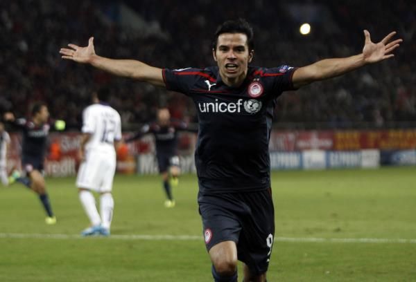 2013-12-10t203941z_1434550691_gm1e9cb0cvj01_rtrmadp_3_soccer-champions_reuters