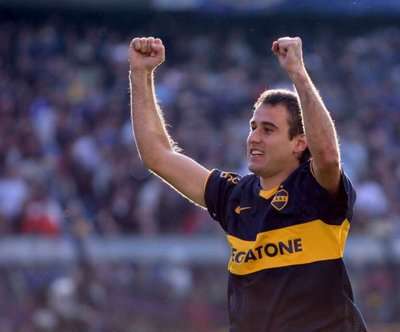 فرحه الارجنتيني رودريجو بتسجيله هدف في مرمى إندبندينتي 