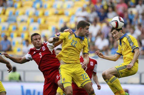 2015-06-14t170753z_791853130_lr1eb6e1bkud9_rtrmadp_3_soccer-euro_reuters