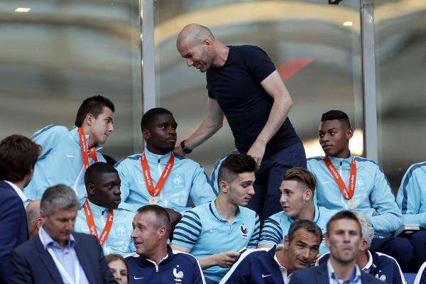 2015-06-07t215753z_349724742_gf10000120308_rtrmadp_3_soccer-friendly_reuters