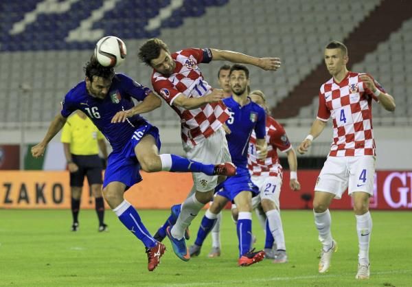 2015-06-12t194956z_898461690_lr1eb6c1j2xom_rtrmadp_3_soccer-euro_reuters