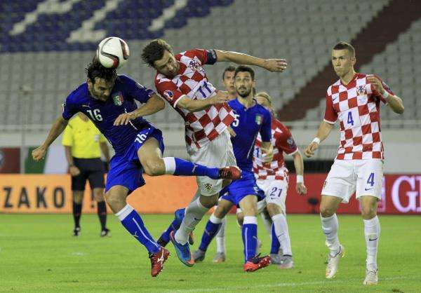 2015-06-12t194956z_898461690_lr1eb6c1j2xom_rtrmadp_3_soccer-euro_reuters