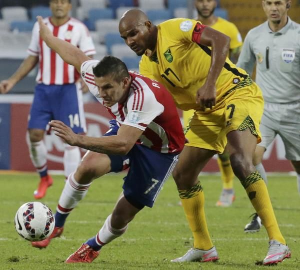 2015-06-16t215602z_1101505703_tb3eb6g1ox4qu_rtrmadp_3_soccer-copa-m9_reuters