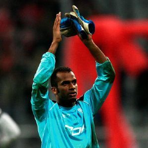 الأمين علي الحبسي - حارس المنتخب العماني وبولتون الإنجليزي