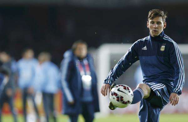 2015-06-16t231134z_1826737243_tb3eb6g1sezsq_rtrmadp_3_soccer-copa-m10_reuters