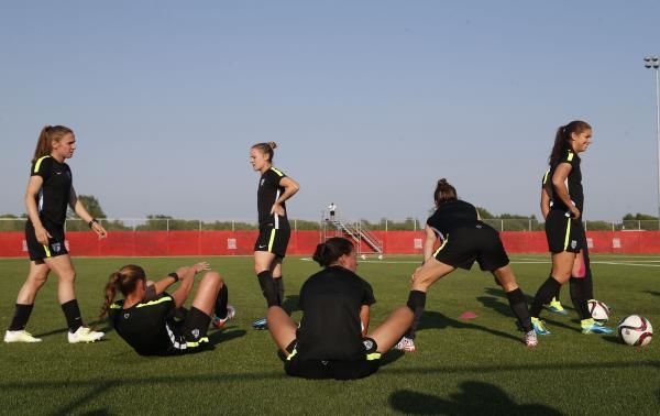 2015-06-12t015652z_1299519601_nocid_rtrmadp_3_soccer-women-s-world-cup-usa-training_reuters