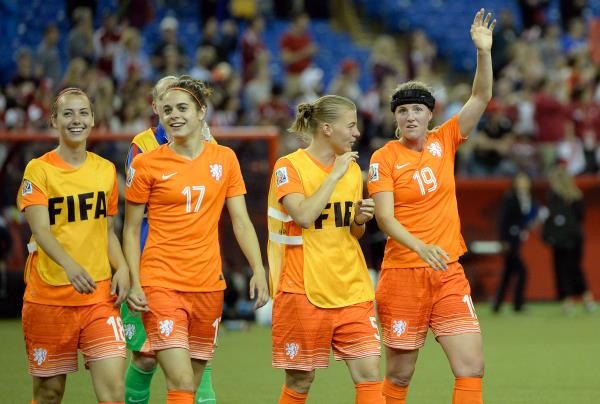 2015-06-16t014301z_1025987539_nocid_rtrmadp_3_soccer-women-s-world-cup-netherlands-at-canada_reuters