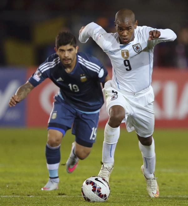 2015-06-17t011732z_1664713543_tb3eb6h03kyww_rtrmadp_3_soccer-copa-m10_reuters