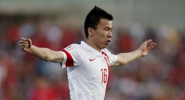 2015-01-18t091209z_1232602591_sr1eb1i0pjw2t_rtrmadp_3_soccer-asia_reuters