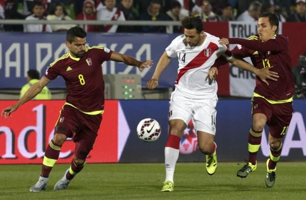 2015-06-18t233606z_266675786_tb3eb6i1tjwas_rtrmadp_3_soccer-copa-m12_reuters