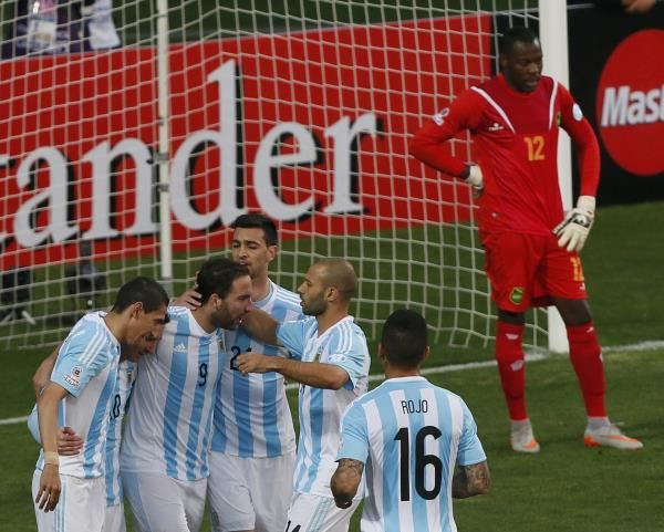 2015-06-20t215102z_677494354_tb3eb6k1oortm_rtrmadp_3_soccer-copa-m16_reuters