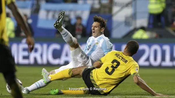 ?i=reuters%2F2015-06-20%2F2015-06-20t230232z_2016269324_tb3eb6k1rzxw0_rtrmadp_3_soccer-copa-m16_reuters