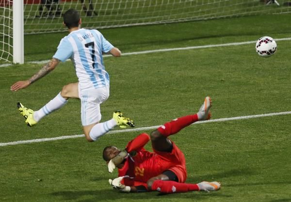2015-06-20t222001z_623543860_tb3eb6k1q13uq_rtrmadp_3_soccer-copa-m16_reuters