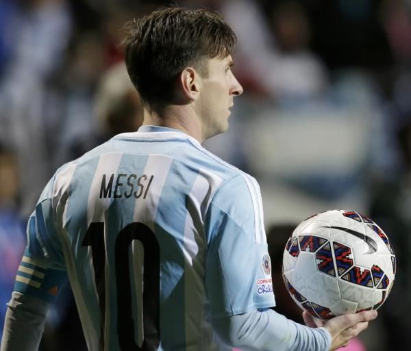 2015-06-20t225241z_325822077_tb3eb6k1rjivm_rtrmadp_3_soccer-copa-m16_reuters