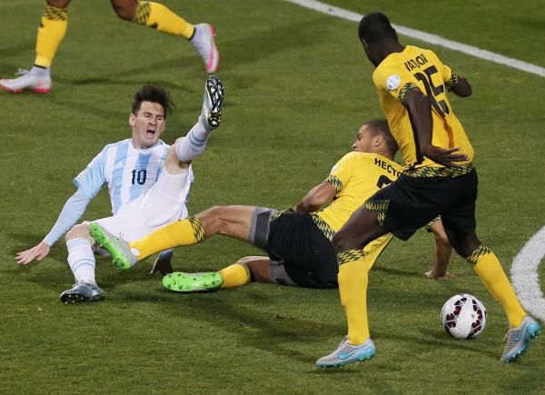 2015-06-20t224801z_259898957_tb3eb6k1rbqvc_rtrmadp_3_soccer-copa-m16_reuters