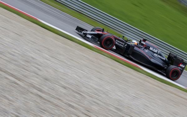 2015-06-20t145650z_1131166398_gf10000134130_rtrmadp_3_motor-racing-prix_reuters