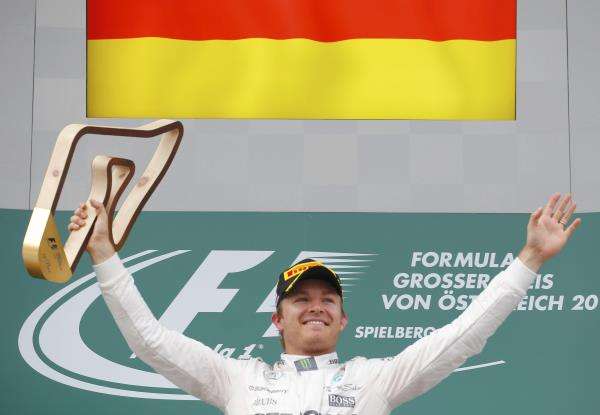 2015-06-21t140237z_1009669666_lr2eb6l13033o_rtrmadp_3_motor-racing-prix_reuters