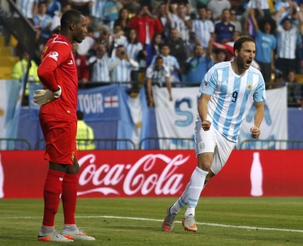 2015-06-20t215334z_656088218_tb3eb6k1ot0tq_rtrmadp_3_soccer-copa-m16_reuters