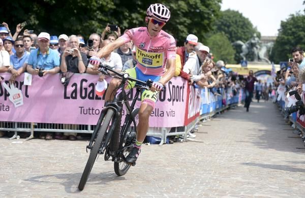 2015-05-31t163756z_209156984_gf10000113305_rtrmadp_3_cycling-giro_reuters