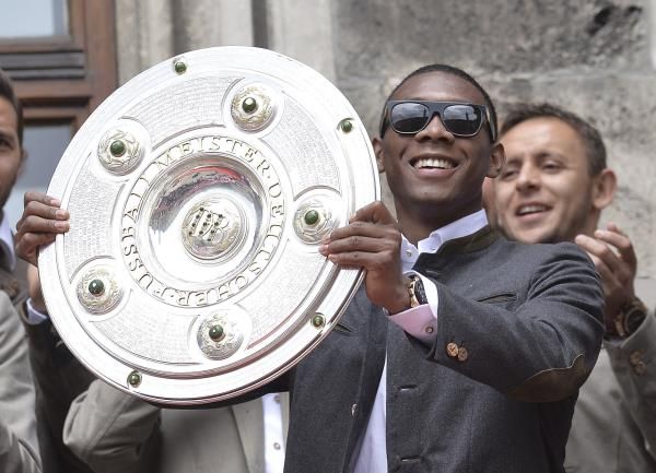2015-05-24t124940z_935147686_lr2eb5o0zmhxh_rtrmadp_3_soccer-germany-bayern-celebrations_reuters