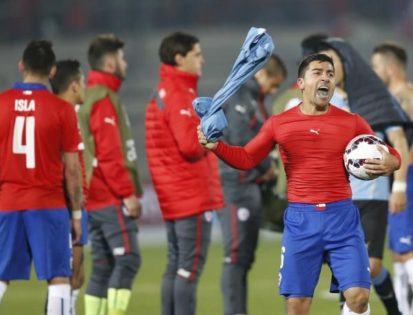 2015-06-25t014527z_2050291639_tb3eb6p04vgve_rtrmadp_3_soccer-copa-m19_reuters