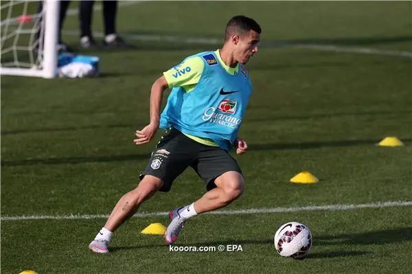 ?i=epa%2fsoccer%2f2015-06%2f2015-06-24%2f2015-06-24-04817471_epa