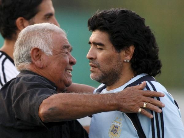 2015-06-25t182249z_355730786_gf10000139135_rtrmadp_3_people-argentina-maradona_reuters