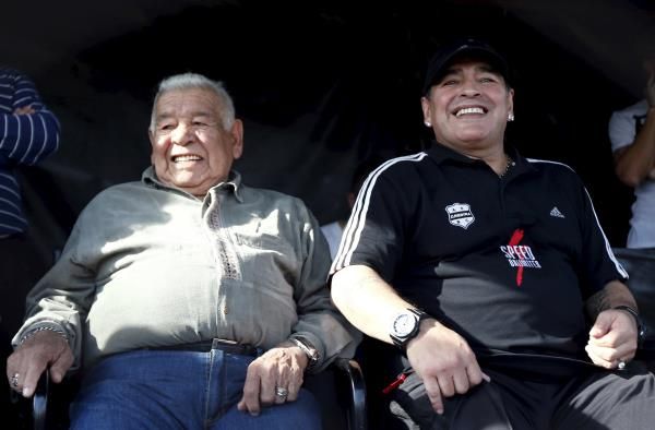 2015-06-25t181156z_950903938_gf10000139125_rtrmadp_3_people-argentina-maradona_reuters