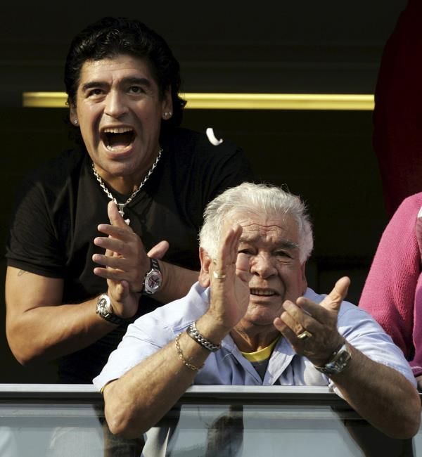 2015-06-25t183835z_678587500_gf10000139138_rtrmadp_3_argentina-maradona_reuters