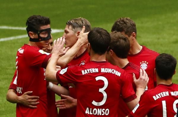 2015-05-23t142143z_1944330134_lr2eb5n13vx29_rtrmadp_3_soccer-germany_reuters