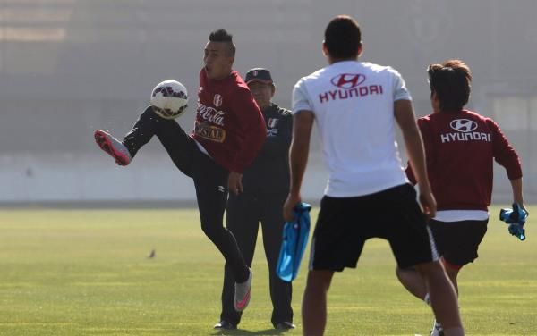 2015-06-27t174858z_1624201708_gf10000141479_rtrmadp_3_soccer-copa_reuters